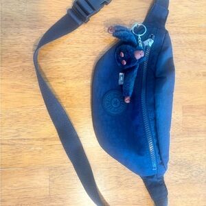 Vintage Kipling Navy Fanny Pack with Monkey Keychain